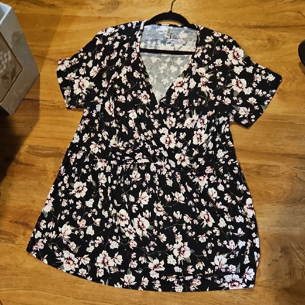 Tianzhu Black Floral Dress Size 2XL